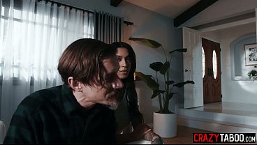 Black MILF with nice big tits Ravyn Alexa wants a second opinion by doctor